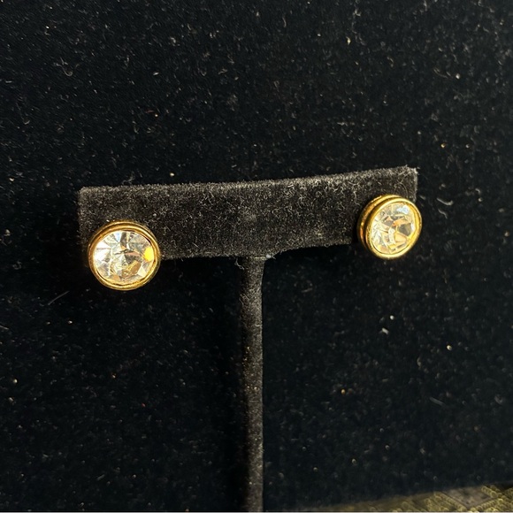 Assortment Lot of 9 Elegant Gold and Silver Hoop Earrings Set - Picture 3 of 11